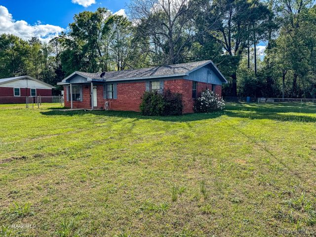 98 Poplar Street, Grove Hill, AL 36451