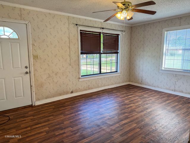 98 Poplar Street, Grove Hill, AL 36451