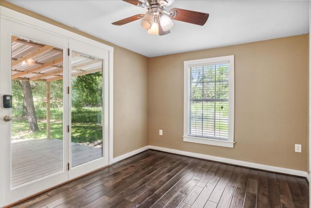 423 Cockrell Street, Eustace, TX 75124