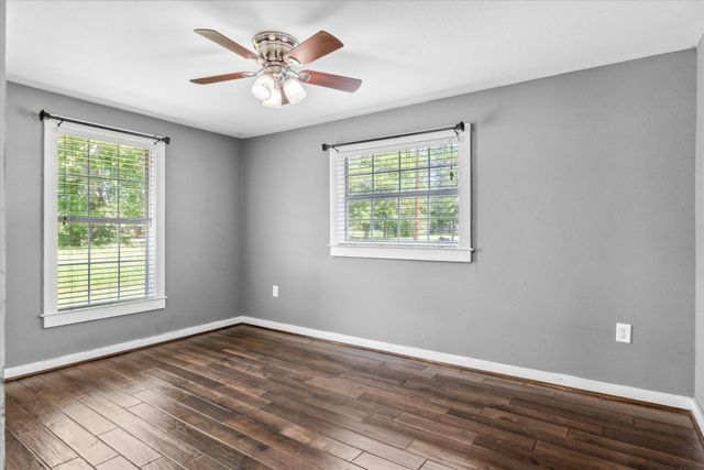 423 Cockrell Street, Eustace, TX 75124
