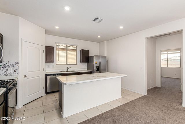 12612 N Krista Avenue, Marana, AZ 85653