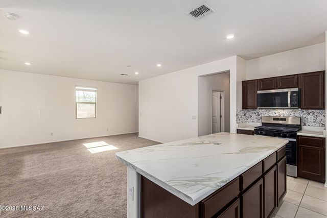 12612 N Krista Avenue, Marana, AZ 85653