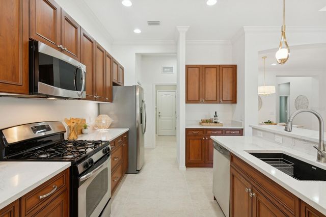 12204 THORNHILL COURT, Lakewood Ranch, FL 34202