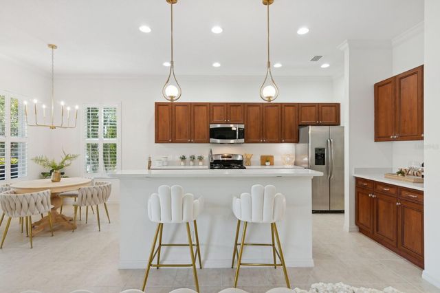 12204 THORNHILL COURT, Lakewood Ranch, FL 34202