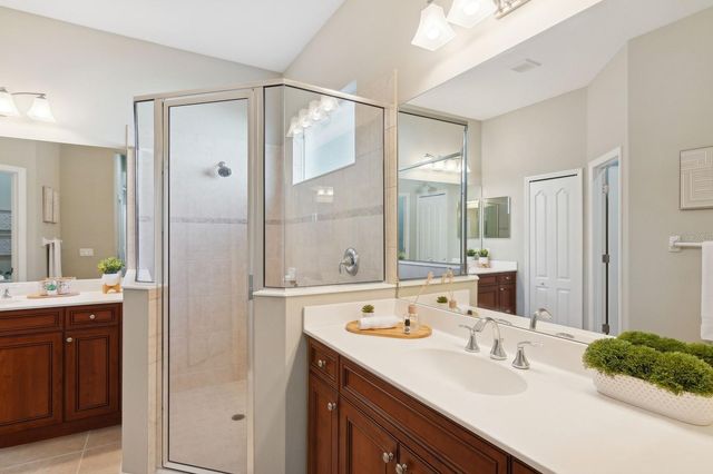 12204 THORNHILL COURT, Lakewood Ranch, FL 34202