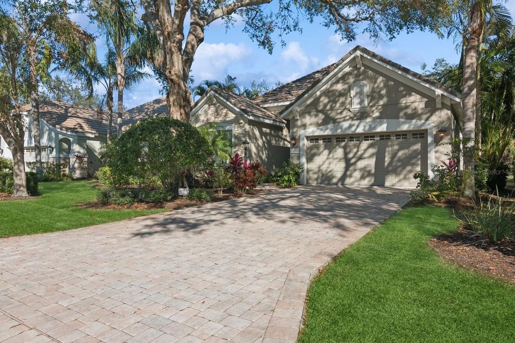 12204 THORNHILL COURT, Lakewood Ranch, FL 34202
