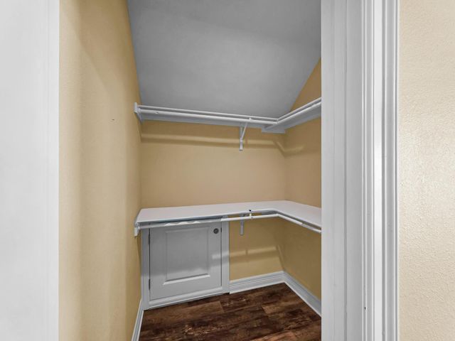 1967 Avenue J, Crystal Beach, TX 77650