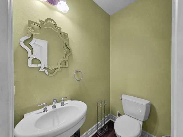 1967 Avenue J, Crystal Beach, TX 77650