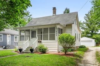 849 N 11th Street, Dekalb, IL 60115