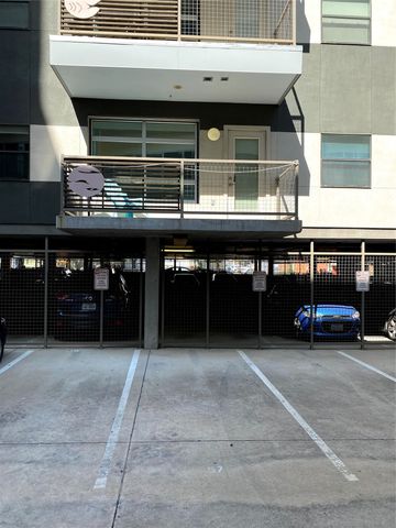 1111 S Akard Street 211, Dallas, TX 75215