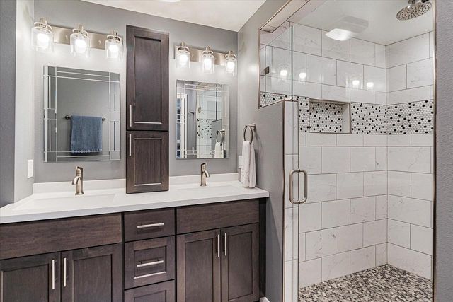1102 Nancy COURT, La Crosse, WI 54601