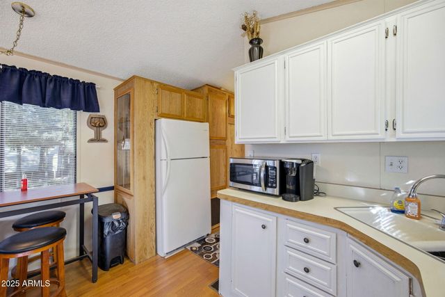 2169 TENDERFOOT Trail, Overgaard, AZ 85933