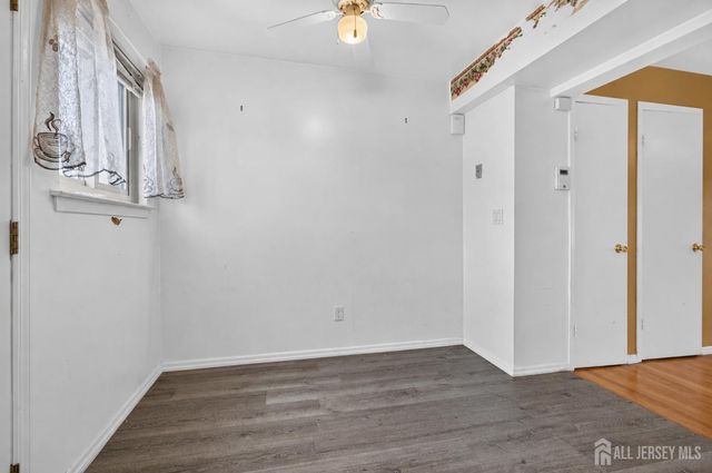 809 N Oaks Boulevard, North Brunswick, NJ 08902