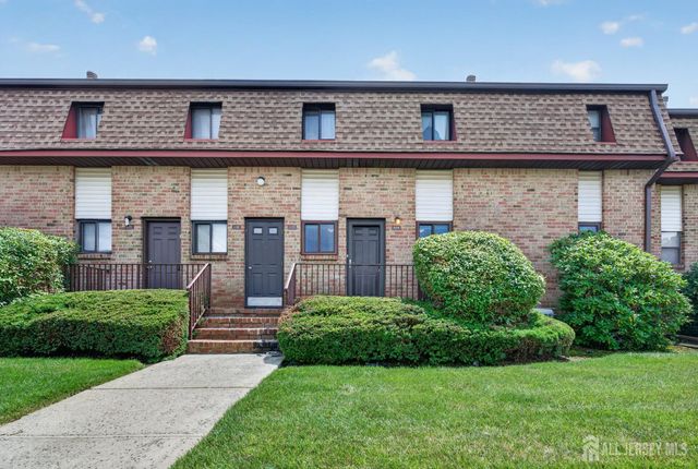 809 N Oaks Boulevard, North Brunswick, NJ 08902