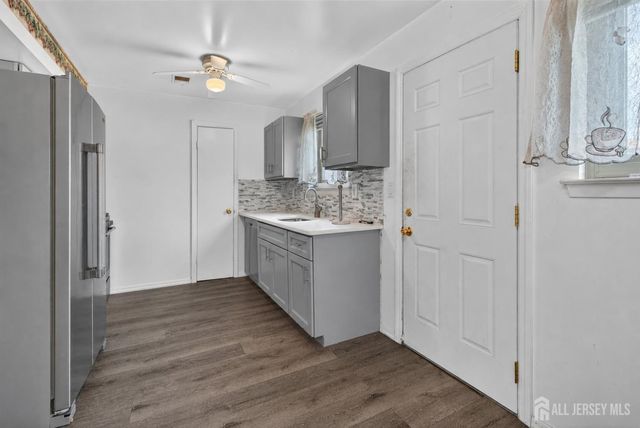 809 N Oaks Boulevard, North Brunswick, NJ 08902