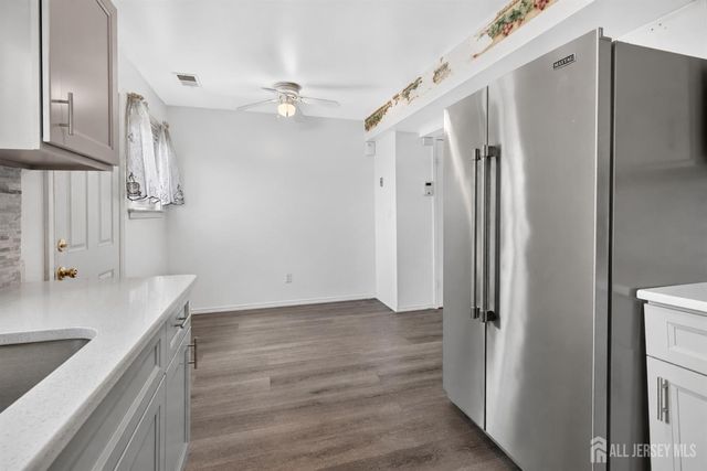 809 N Oaks Boulevard, North Brunswick, NJ 08902