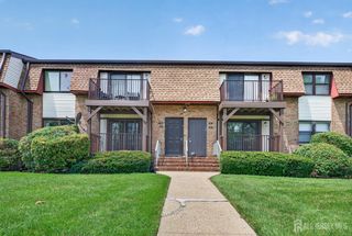 809 N Oaks Boulevard, North Brunswick, NJ 08902