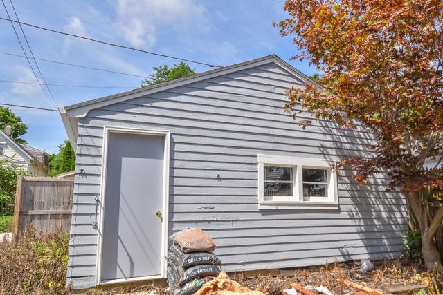 2533 N Fratney STREET, Milwaukee, WI 53212