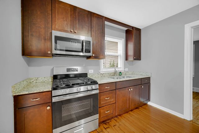 10 E Belle Drive, Northlake, IL 60164