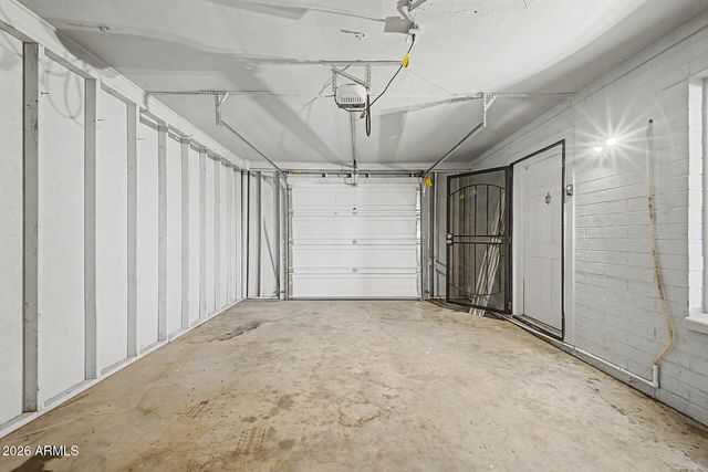 8702 E EDGEWOOD Avenue, Mesa, AZ 85208