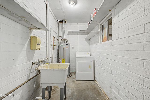 8702 E EDGEWOOD Avenue, Mesa, AZ 85208