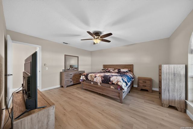 11812 SONG ST, San Antonio, TX 78216