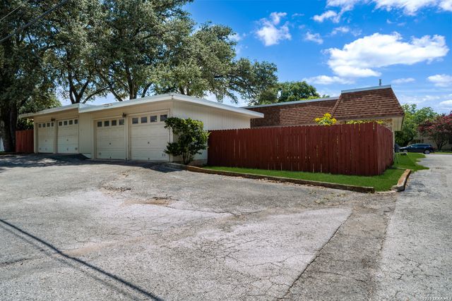 11812 SONG ST, San Antonio, TX 78216