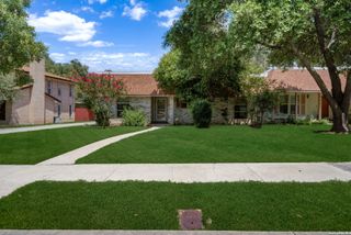 11812 SONG ST, San Antonio, TX 78216