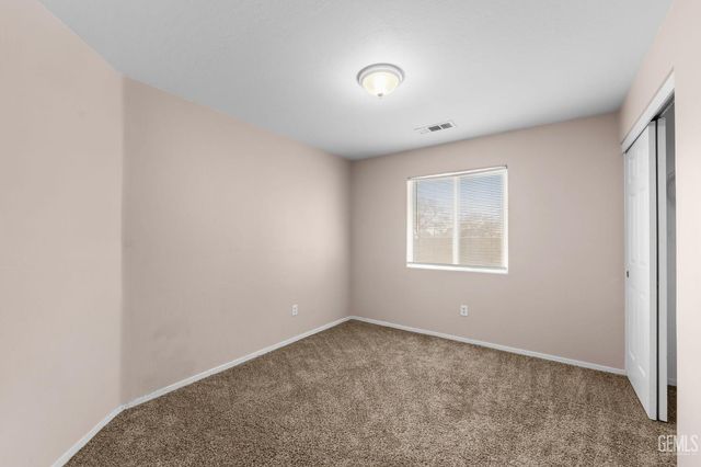 3817 Harris Road, Bakersfield, CA 93313