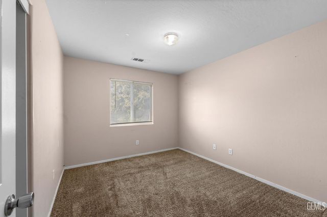 3817 Harris Road, Bakersfield, CA 93313