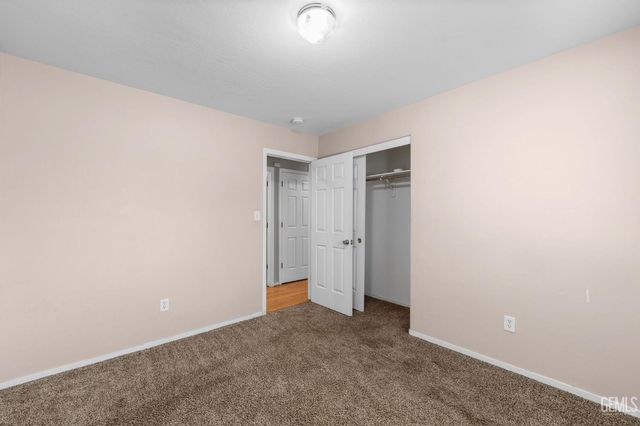 3817 Harris Road, Bakersfield, CA 93313