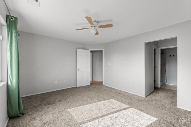 3817 Harris Road, Bakersfield, CA 93313