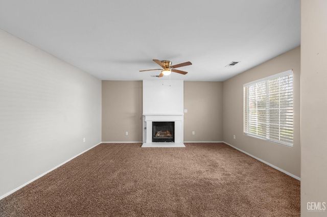 3817 Harris Road, Bakersfield, CA 93313