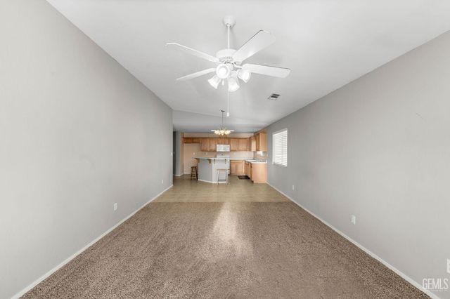 3817 Harris Road, Bakersfield, CA 93313