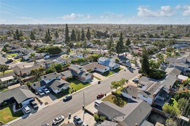 1147 Charleston, Costa Mesa, CA 92626