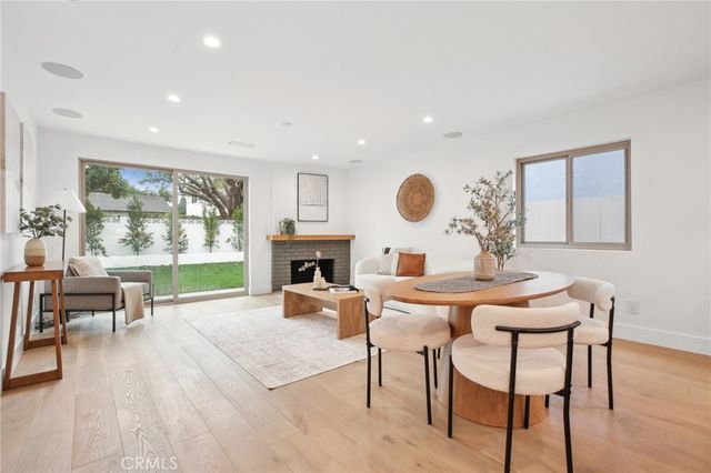 1147 Charleston, Costa Mesa, CA 92626