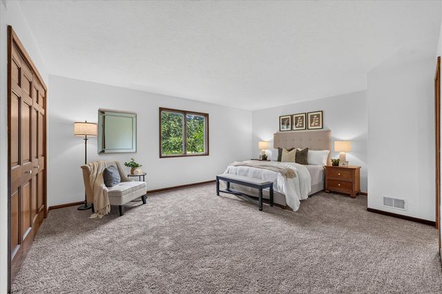 5461 Countryside Drive, Saline, MI 48176