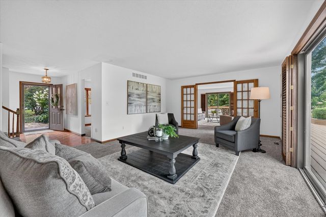 5461 Countryside Drive, Saline, MI 48176