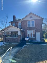 1301 Dickinson Avenue, Greenville, NC 27834