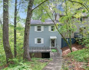 7926 Kinglet Road 6, Connelly Springs, NC 28612