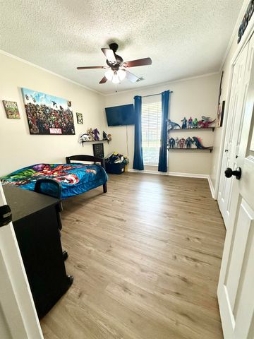 212 Aspen Dr, Houma, LA 70360