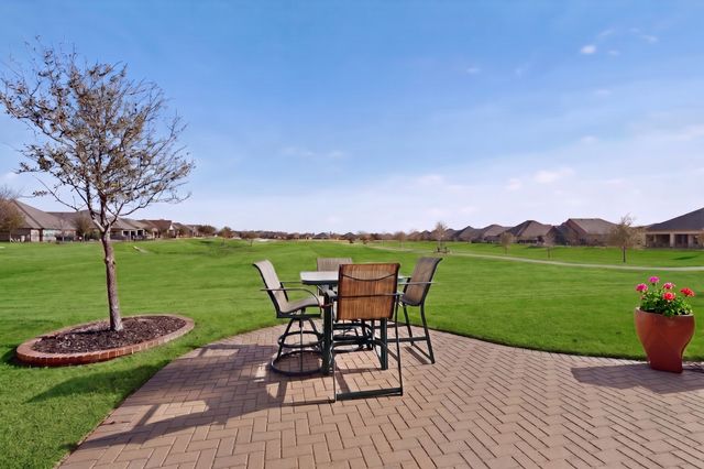 12213 Grosbeak Drive, Denton, TX 76207
