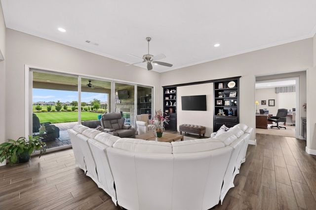 12213 Grosbeak Drive, Denton, TX 76207