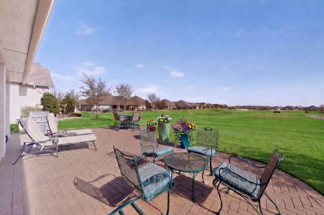 12213 Grosbeak Drive, Denton, TX 76207