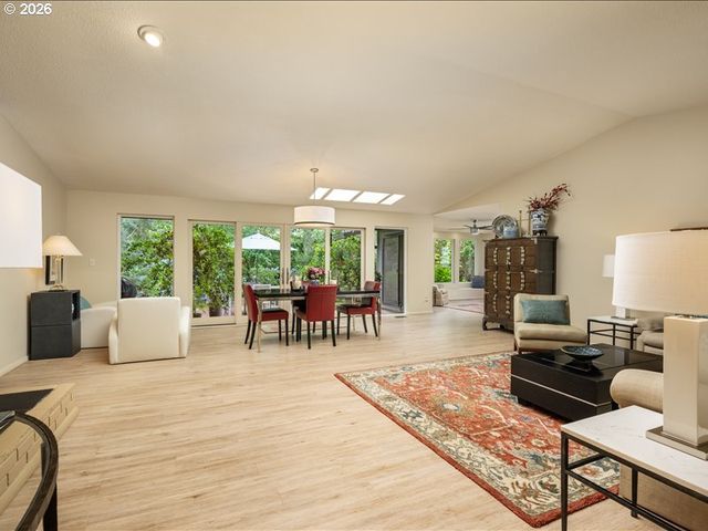 1525 Sw 132ND Ave, Beaverton, OR 97005