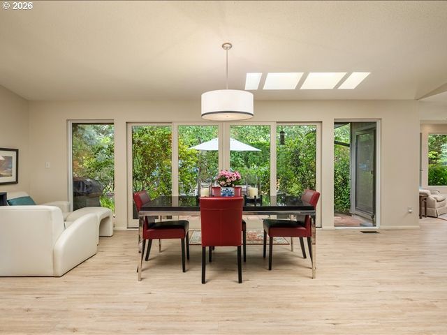 1525 Sw 132ND Ave, Beaverton, OR 97005