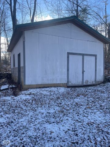 2401 Mt Liberty Road, Nashville, IN 47448