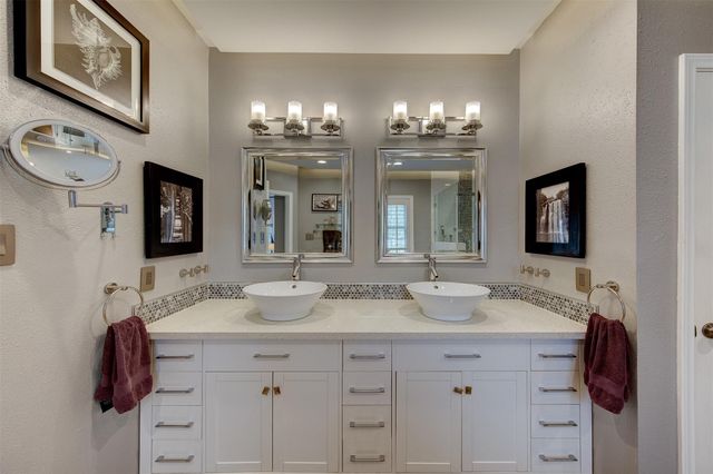 9520 El Chaco Drive, Baytown, TX 77521