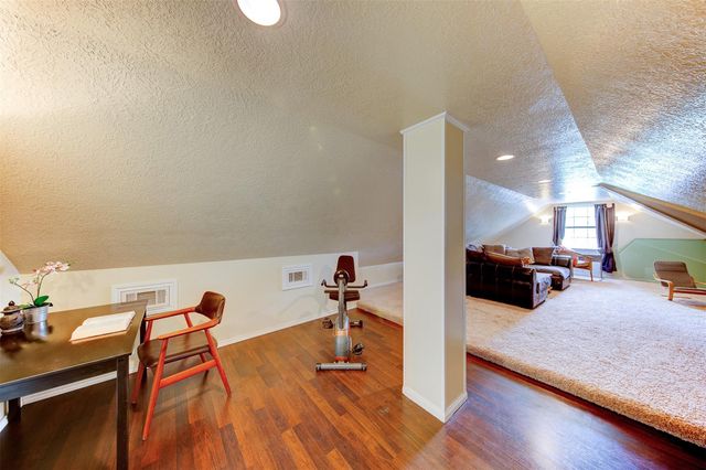 9520 El Chaco Drive, Baytown, TX 77521