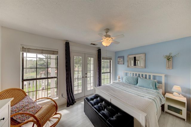 9520 El Chaco Drive, Baytown, TX 77521